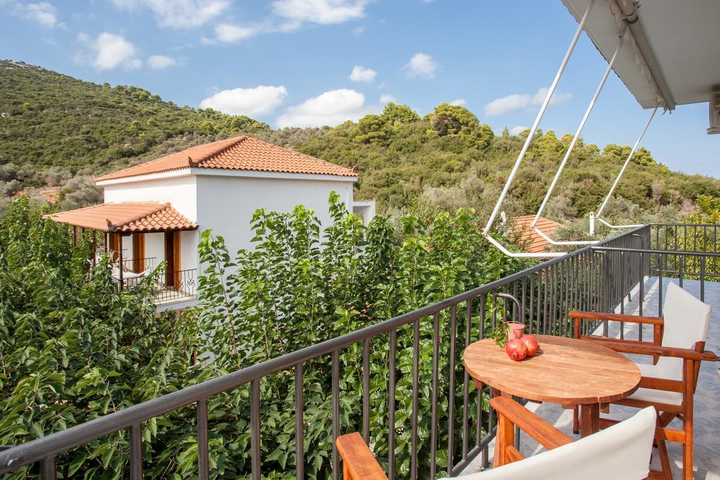 Smaragdi Rooms And Studios Skopelos Town Bagian luar foto